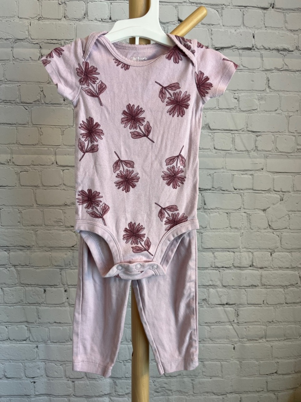 ⭐️⭐️ PICK 5 / $20 Carter's Lavender Bodysuit & Pant Set